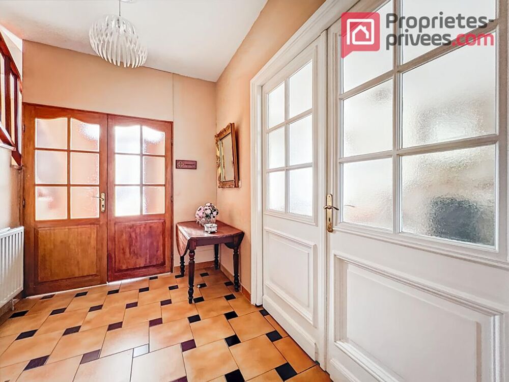 À vendre - Maison 8 chambres - 207 m² habitables - 3 garages -Jardin - Quartier recherché de Lille - Vieux lille