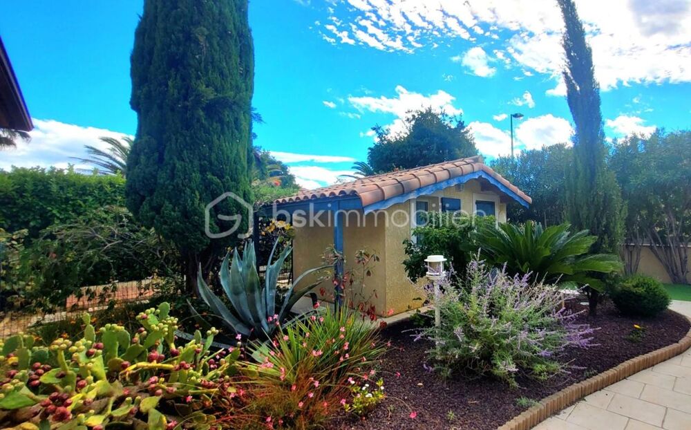 Vente Villa SUPERBE VILLA AVEC PISCINE ET JARDIN PAYSAGER SANS AUCUN VIS À VIS Meze