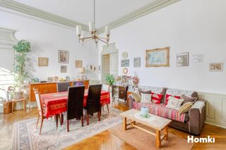  Immeuble à vendre 15 + pièces 966 m² Montelimar