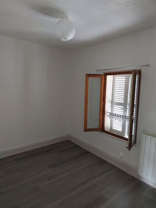  Appartement à louer 2 pièces 34 m²