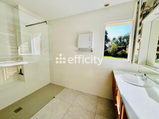  Maison � vendre 6 pi�ces 215 m�