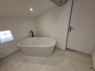 Appartement à louer 4 pièces 80 m²