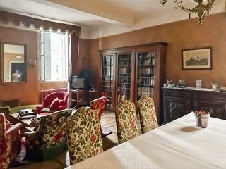  Immeuble � vendre 10 pi�ces 171 m�