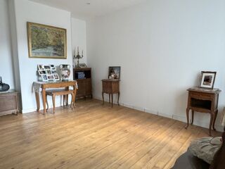  Immeuble à vendre 15 + pièces 342 m²