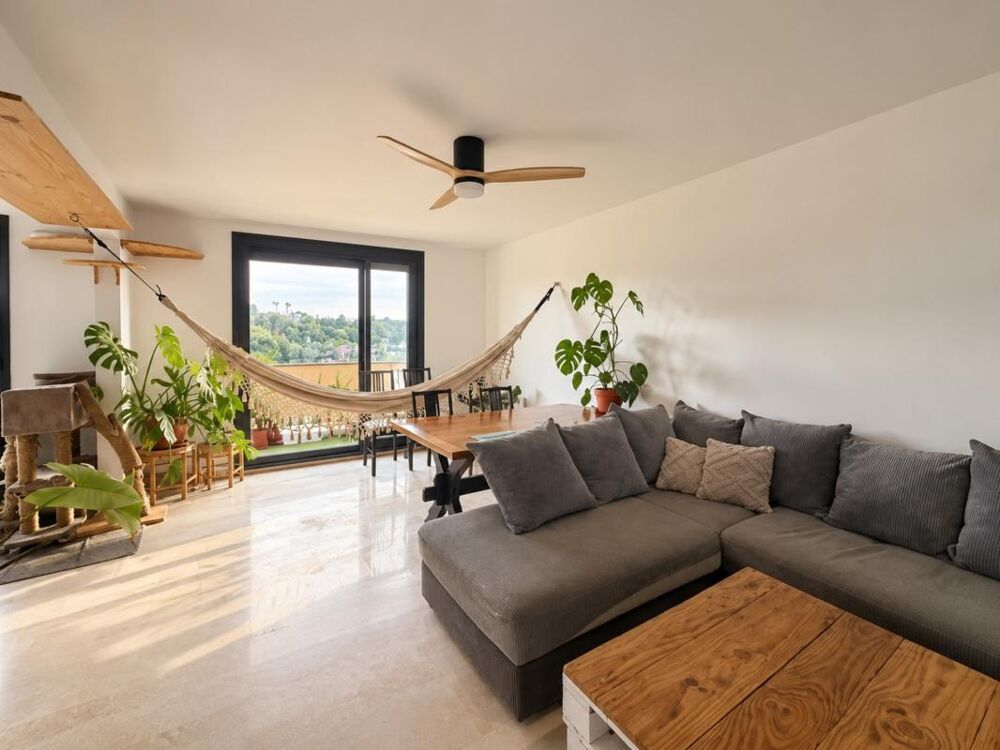 Vente Appartement Appartement T3 transformable en T4 – Dernier étage – Vue mer et Bonne Mère – 2 balcons – Parking Marseille 13