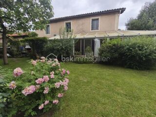  Propri�t�/ch�teau � vendre 9 pi�ces 225 m�