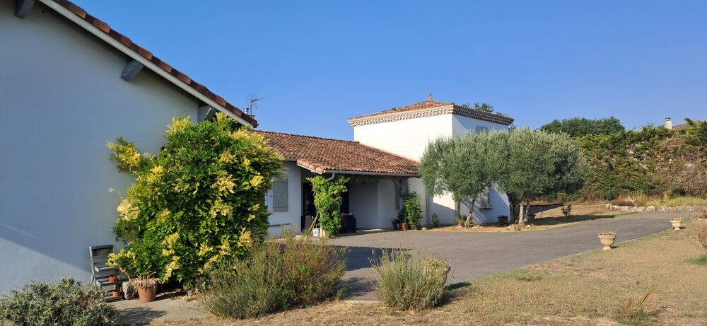 Maison à vendre 6 pièces COURRENSAN (32)158 m² sur terrain de 2269 m²