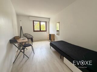  Appartement à louer 4 pièces 80 m²