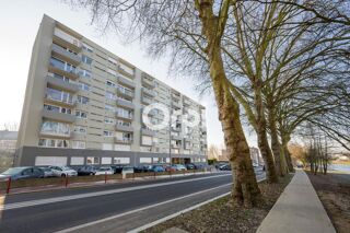  Appartement  vendre 4 pices 