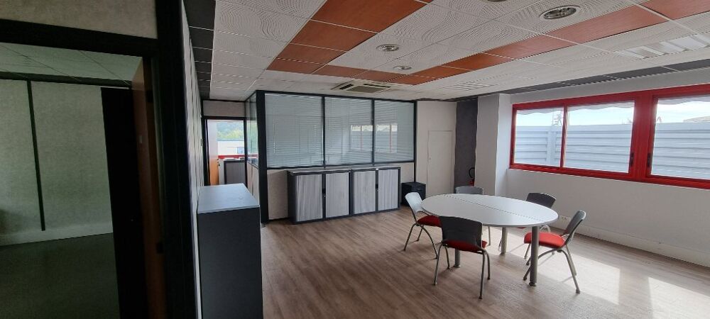   A LOUER - BUREAUX Brignais