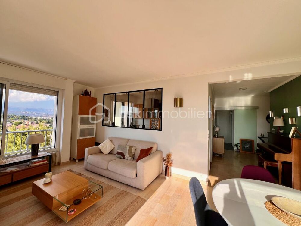 NOUVEAUTÉ- ANTIBES  3 PIÈCES RÉNOVÉ  VUE MER & MONTAGNES