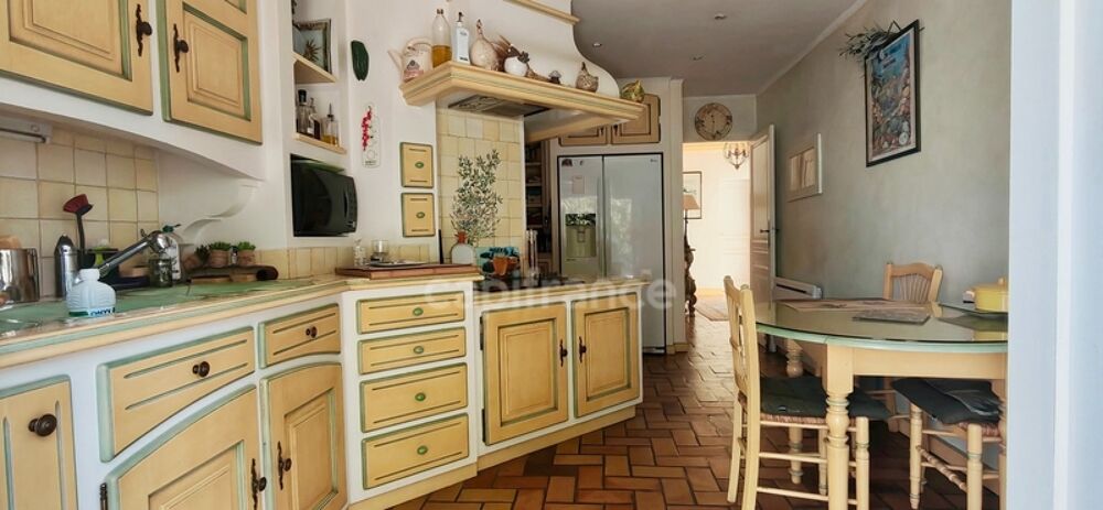 � vendre  Maison Fontvieille (13990)