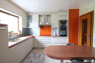  Maison � vendre 7 pi�ces 165 m�