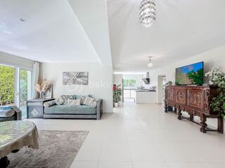  Villa  vendre 7 pices 141 m