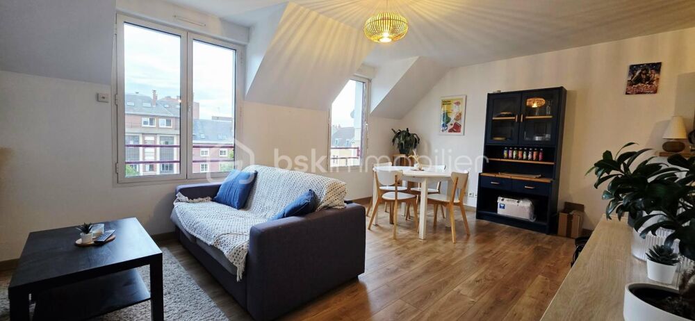 Sous-offre ! Exclusivité à vendre en hyper-centre dAmiens, bel appartement coup de coeur de type 2 avec stationnement couvert !