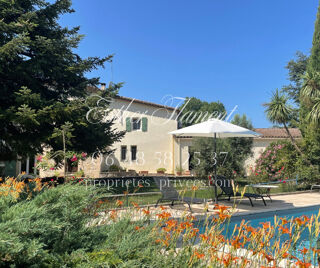  Maison  vendre 8 pices 242 m