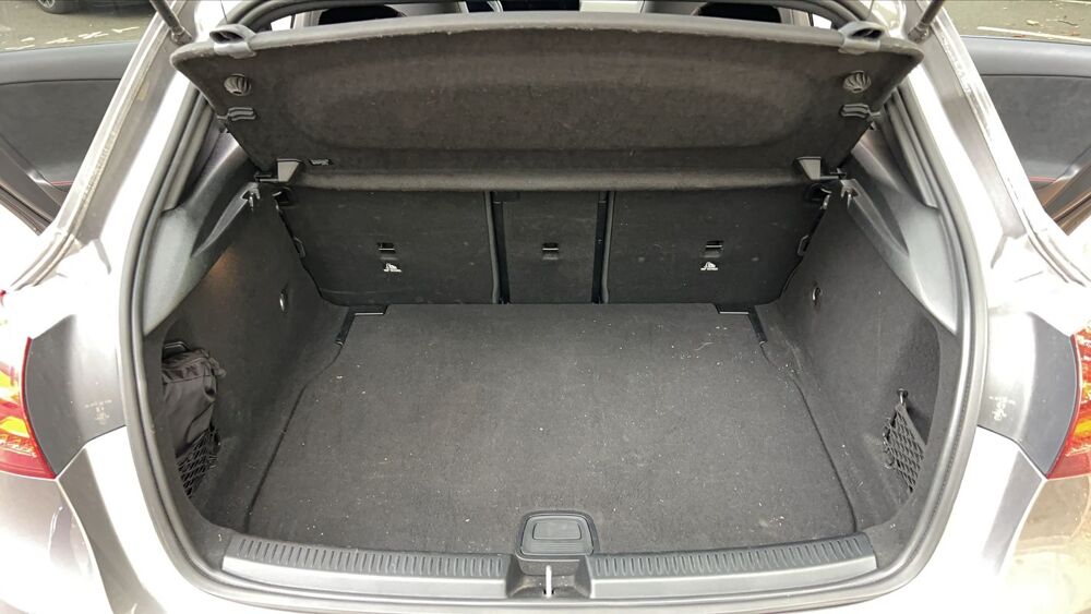 Classe A IV 200 d 150 8G-TRONIC AMG Line 2023 occasion 95100 Argenteuil
