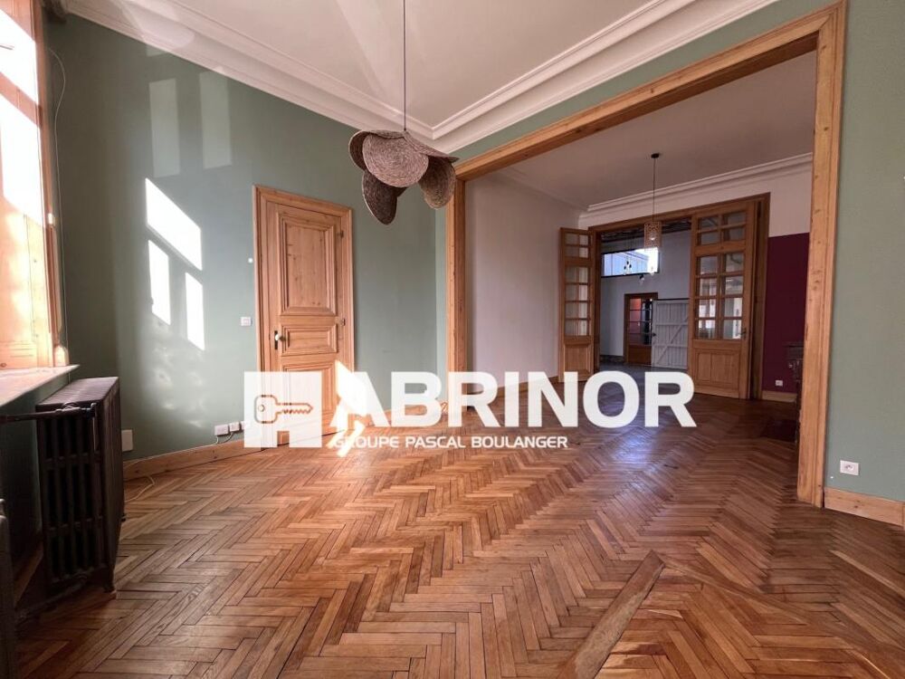 Vente Maison Maison Bourgeoise  6 Chambres,grande pièce de vie, salle de jeux, 2 salles de bain jardin arboré Roubaix