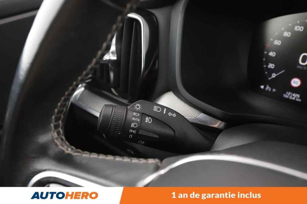 V60 2.0 D3 R-Design Geartronic 150 ch 2020 occasion 92130 Issy-les-Moulineaux