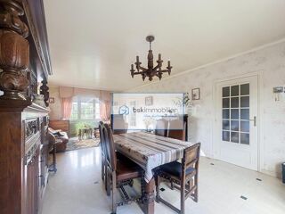 Vente Maison Maison sur 1640 m², sous-sol de 109 m², combles de 107 m²… et un jardin sud-ouest. Le projet que vous attendiez Wattrelos