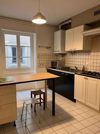  Appartement � louer 3 pi�ces 80 m�