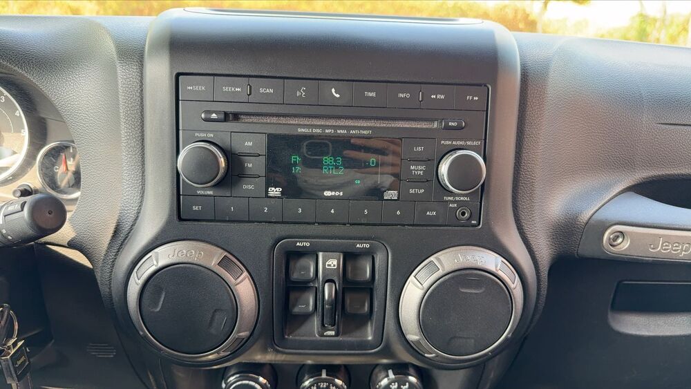 Wrangler JKU 2.8 CRD 200 4WD Sport - Toit ouvrant 2014 occasion 88100 Saint Die Des Vosges