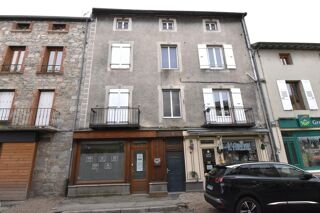  Immeuble  vendre 12 pices 240 m