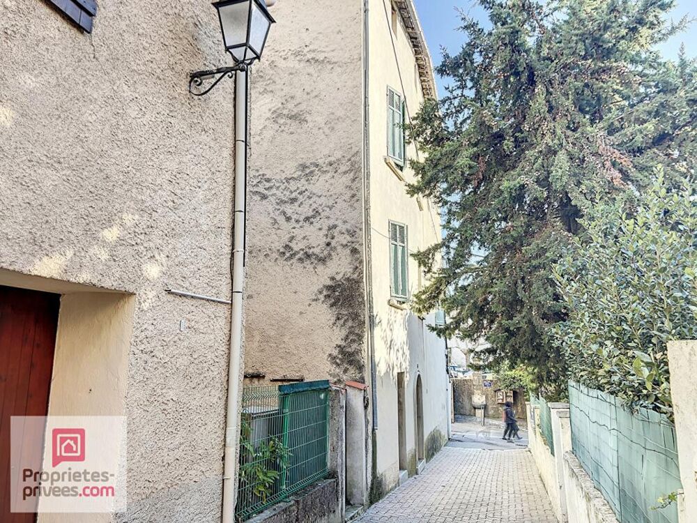 RIANS MAISON T4 AVEC COUR ET CAVE IDEAL INVESTISSEUR
