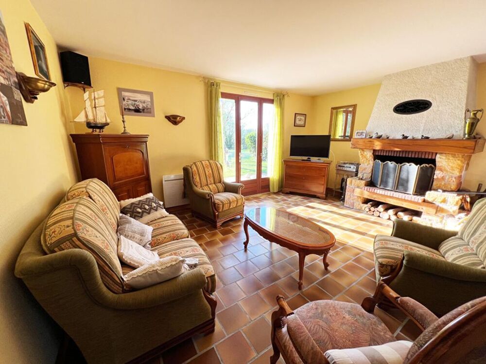 Vente Maison Pavillon 5 pièces - 125 m² - 4 ch - garage et dépendances - jardin arboré Valencay