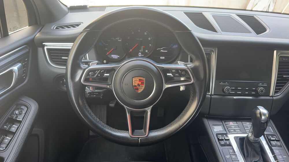 Macan I 2.0 252 PDK . 2017 occasion 18000 Bourges