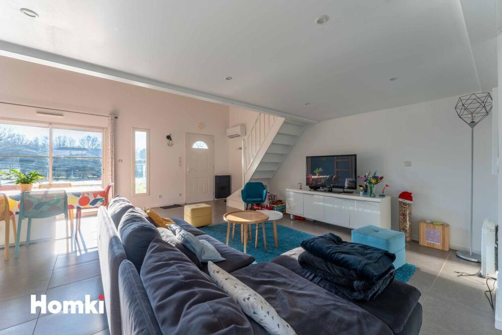 Vente Maison Maison/Villa T6 de 153 m² à Saint-André-de-Cubzac 33240 Saint andre de cubzac