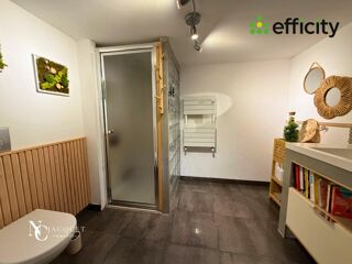  Villa  vendre 8 pices 200 m