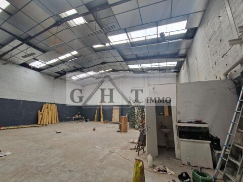 A LOUER 270M&sup2; ENTREPOT A STAINS 2970 93240 Stains