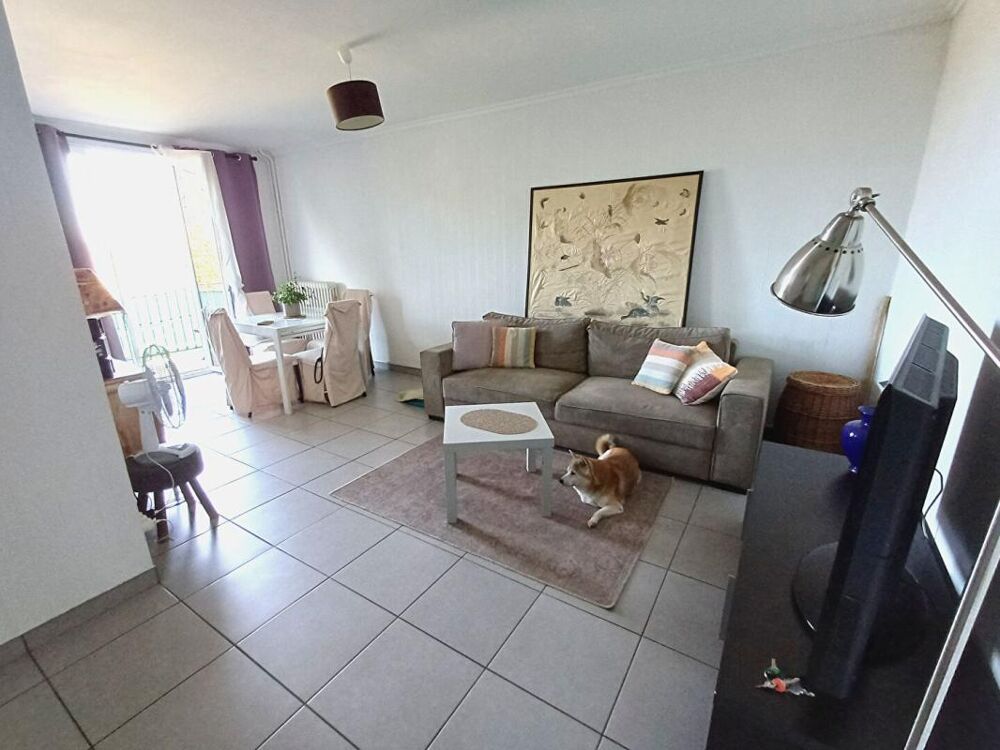 Vente Appartement Grand T2 en résidence de 45.72 m2 avec terrasse de 10M2, cave et parking-quartier des fleurs Perpignan