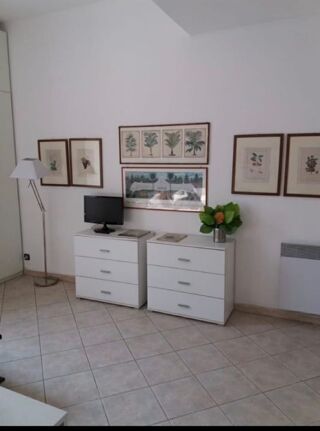  Appartement à louer 1 pièce 24 m²