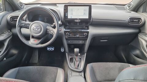 Yaris Cross 1.5 VVT-i 116 Hybrid E-CVT GR Sport - Automatique Entretien 2023 occasion 45200 Montargis