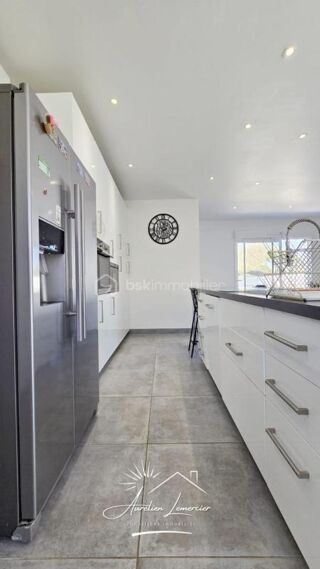  Villa à vendre 6 pièces 180 m²