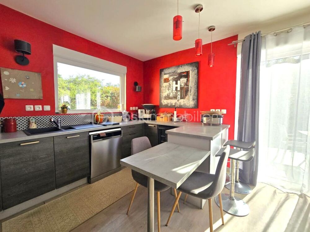 Vente Maison Maison familiale de 142 m² environ – 6 chambres Bourg des comptes