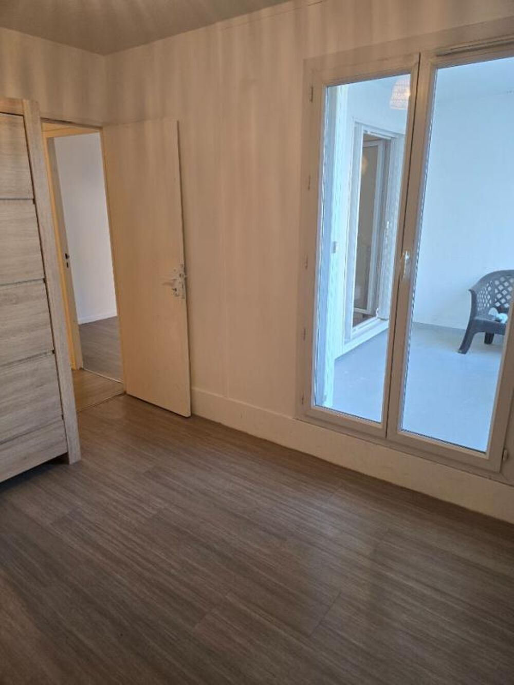 Vente Appartement DRAGUIGNAN - Appartement T4 avec 3 chambres - ascenseur et balcons/terrasses Draguignan