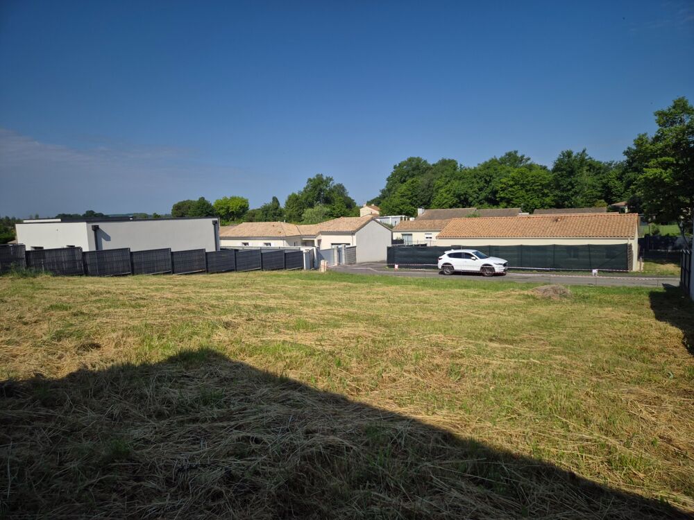 Vente Terrain Terrain constructible dans petit lotissement, emplacement qualitatif avec vue sur bosquet Fleac