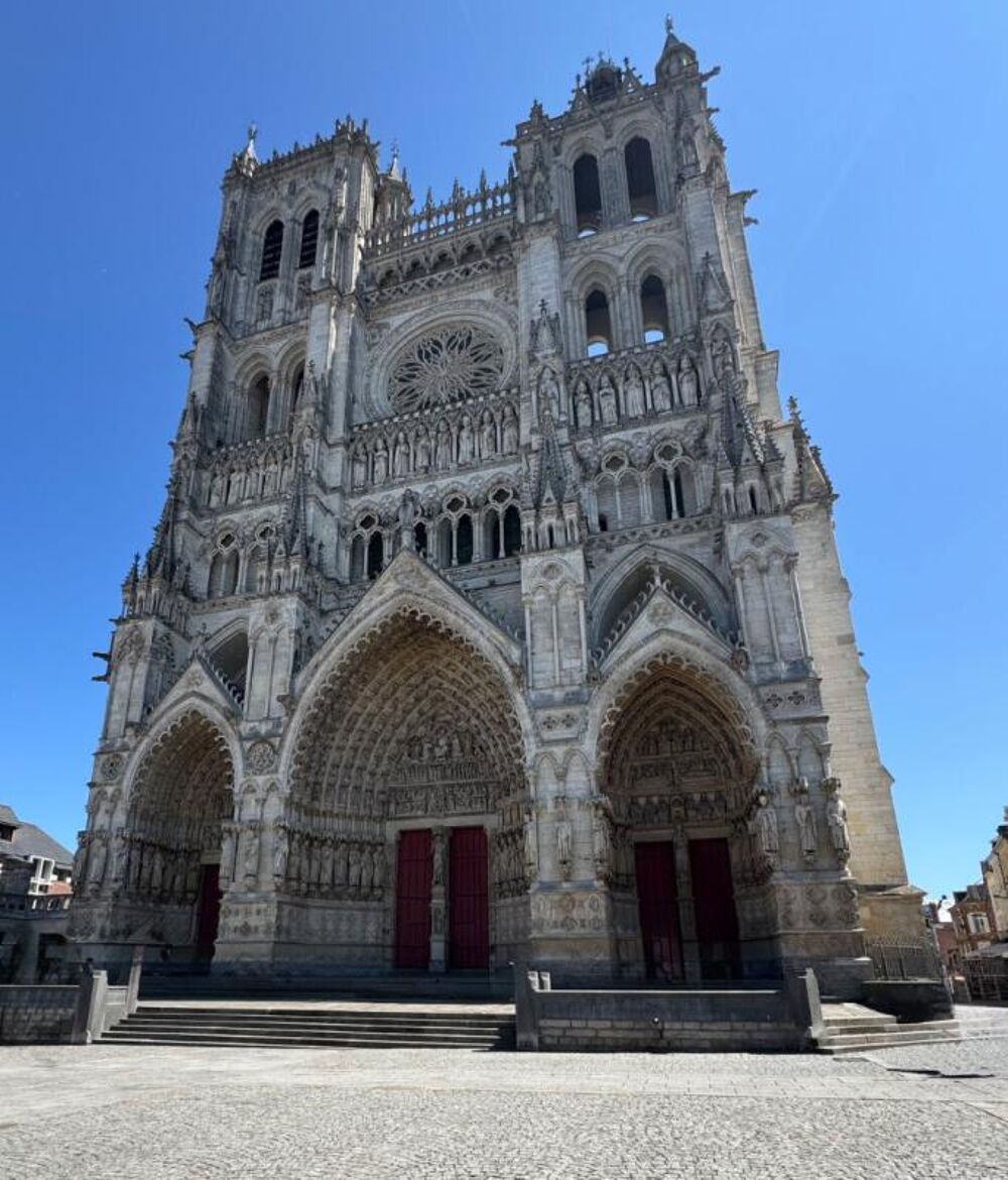 Maison 15 pièces 550 m² · à Amiens · 550 m² · 1 242 000 €