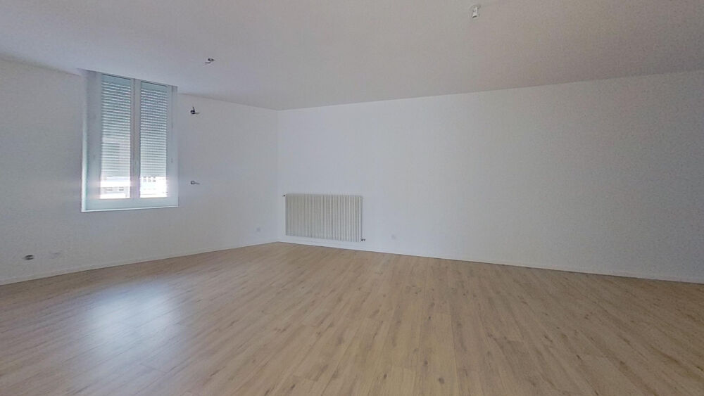 Vente Appartement HYPER CENTRE AGEN – Appartement 115 m² entièrement rénové – 3 chambres – Petite copropriété Agen