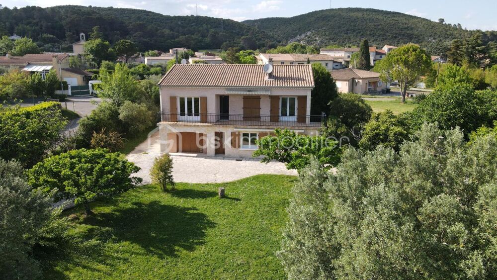 Villa double habitation sur 1810 m² avec vue