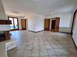  Maison  vendre 9 pices 166 m