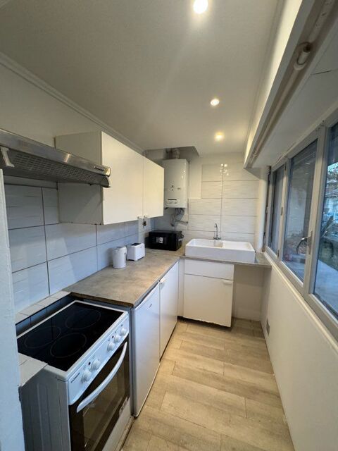  Appartement  louer 1 pice 22 m Marseille