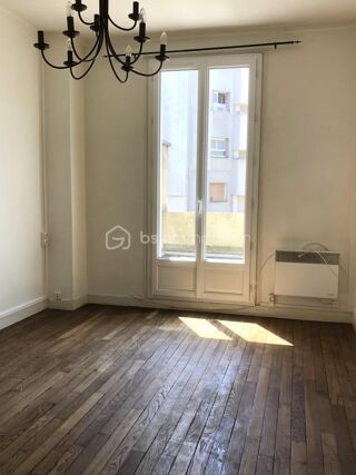  Immeuble à vendre 15 + pièces 478 m²