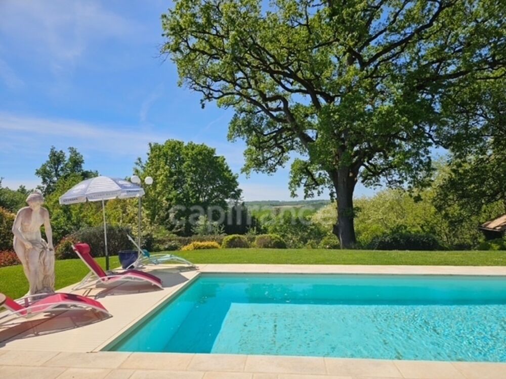 Villa de plain pied - 4 chambres - piscine - terrain de pétanque - garage - cadre naturel privilégié