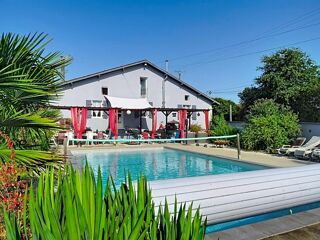  Maison à vendre 10 pièces 226 m²