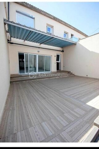  Immeuble à vendre 12 pièces 340 m²