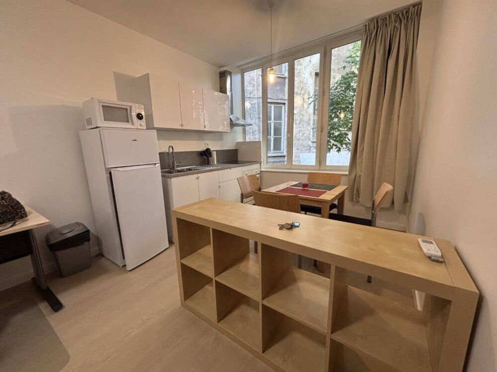 Studio meublé à louer à Saint-Étienne Centre. 33 m² .Hyper centre .Idéal étudiant